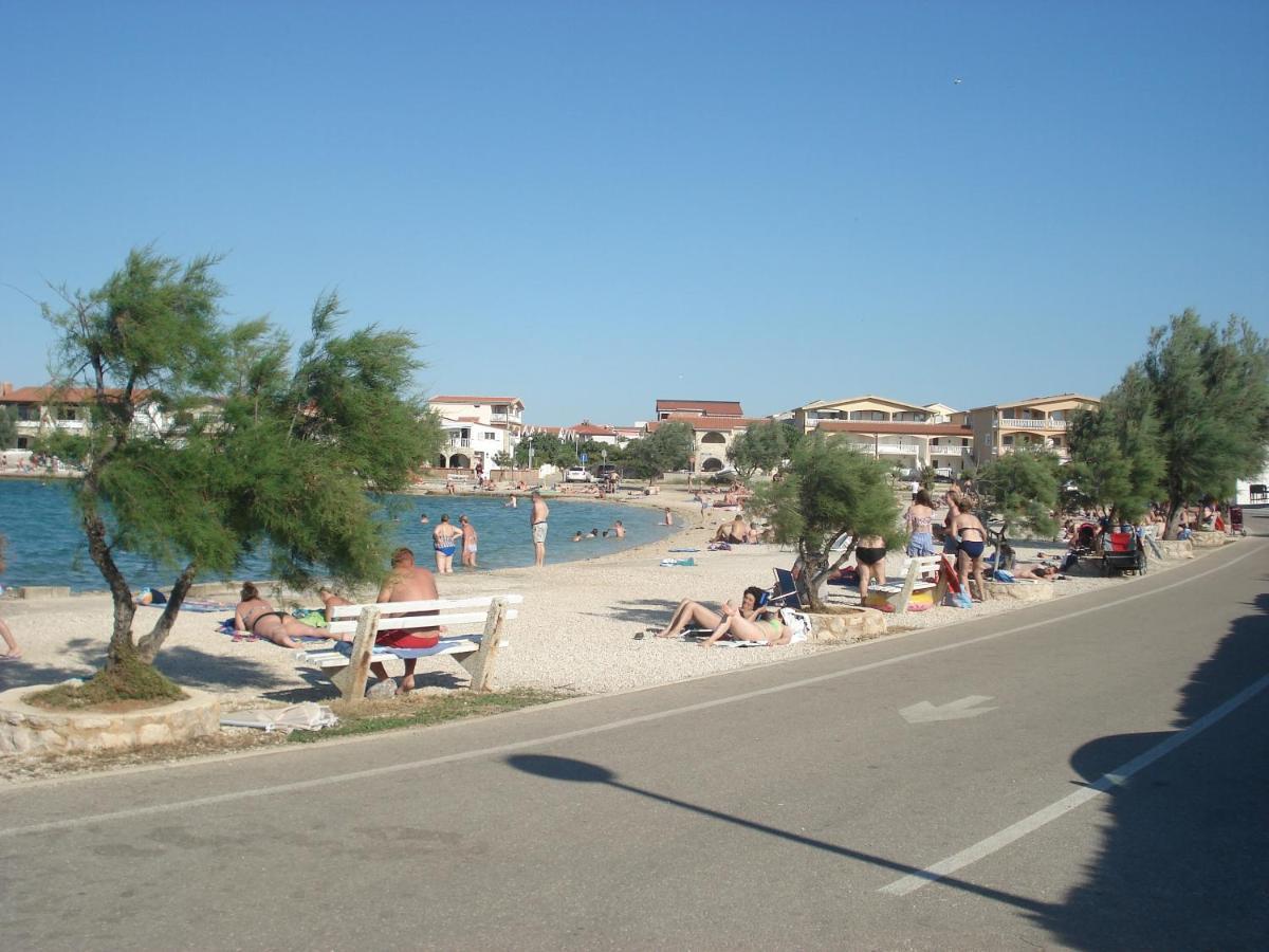 Apartments Oresic Vir Buitenkant foto