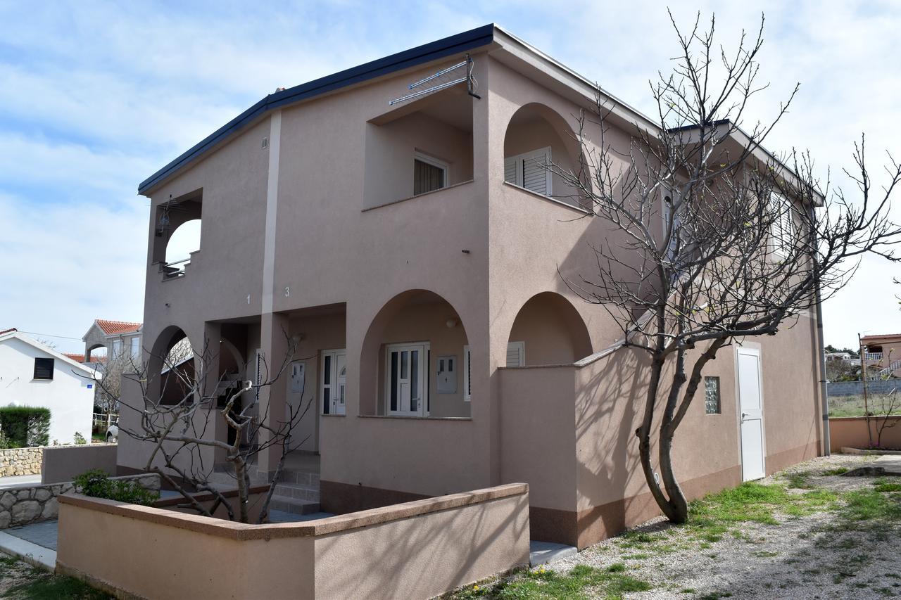 Apartments Oresic Vir Buitenkant foto